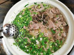 混烫汤锅-乐山食古香跷脚牛肉