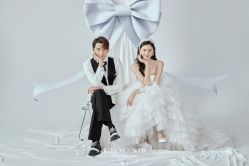 点击看大图 唯美浪漫-挪娅婚纱摄影皇家会所