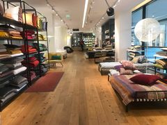 -乐蓬马歇百货公司(Rive Gauche)