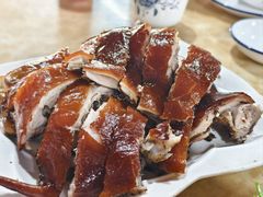 -黄记四更烤乳猪店