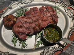 -LESCEDARS Brasserie Bistro香柏树