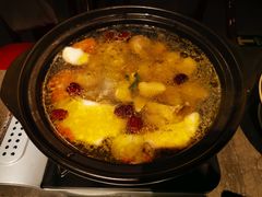 木瓜椰子鸡锅-汤城小厨•粤菜•靓汤(苏州街店)