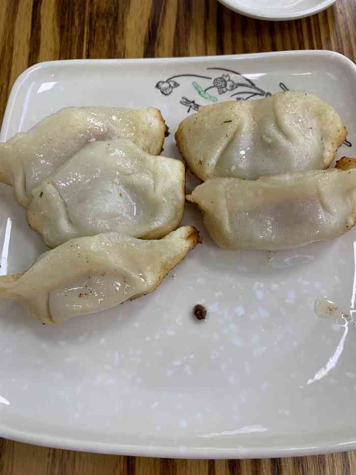 胡记·胡小柒锅贴游子老鸭粉丝汤(兰溪路店)-"兰溪路新开的,生意还不