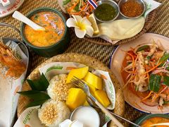 -小小集渔·泰式大排档(太古里香槟店)