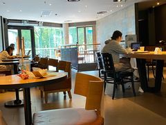 大堂-星巴克(中远两湾城店)