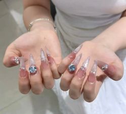 -桃色美甲沙龙