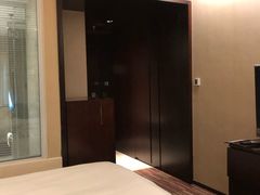 -上海龙之梦万丽酒店