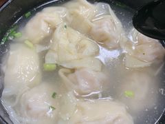 三鲜大馄饨-万寿斋(山阴路店)