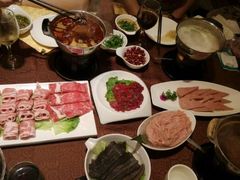 -小天鹅火锅·一线江景洪鼎旗舰店(洪崖洞店)