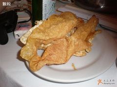 打边炉配套的炸豆腐皮，很香-潮人姐妹轩(海宁路店)