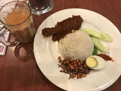 -小槟城美食馆