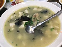 -小老板海鲜酒家(董家渡店)
