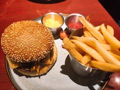 香浓蘑菇牛肉汉堡-bluefrog蓝蛙(水游城店)