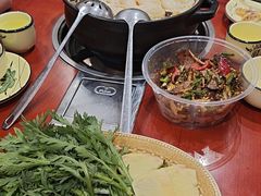 -菌之家·专业纯野生菌火锅·特色炒菌