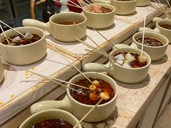自助调料区-大中华希尔顿酒店-念自助餐·嗨啤·小龙虾