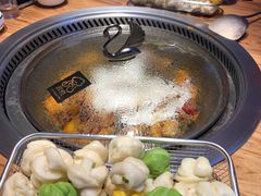 -山河屯铁锅炖鲜鹅·东北菜(开发区一店)