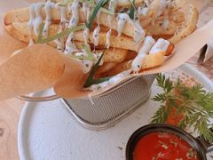 -Mark&Mars Restaurant