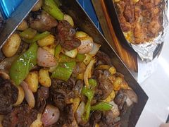 -老东镇啤酒屋海鲜加工·蒸汽海鲜·海鲜烧烤(台东店)