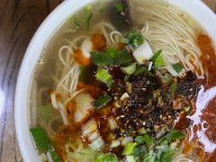-陇上全荟兰州传统牛肉面(延吉路店)