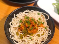 热干面-莲餐厅·湖北菜·藕汤是头牌(愚园路店)