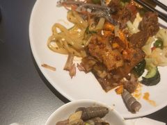 -涨巢·潮玩水疗局