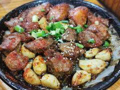 -老东镇啤酒屋海鲜加工·蒸汽海鲜·海鲜烧烤(台东店)