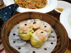 明虾蟹籽烧卖-赏点粤式点心(广州塔店)