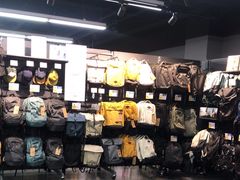 -迪卡侬(西三旗店)