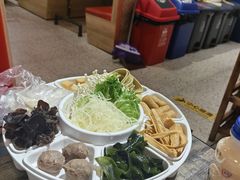 -鸡遇虾煲干锅火锅(小寨金莎店)