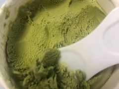 抹茶味稀奶油冰淇淋-红宝石·鲜奶小方·海派西点房(金杨店)
