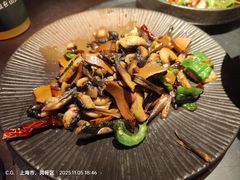 特色炒杂菌-芸鲜季·云南野生菌餐厅· 云南风物味研社(闵行店)