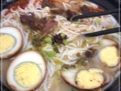 -花溪巷牛肉粉(泉城路店)