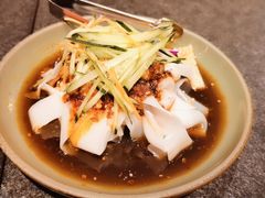 羊毛工镇凉皮-丝路金桃·新疆菜(徐汇店)