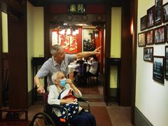 -梅龙镇酒家(南京西路总店)