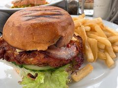 -Bully Hayes Restaurant & Bar
