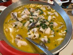 -渝信川菜 · 川味家常菜(财富购物中心店)