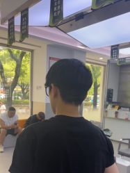 -首脑美发沙龙