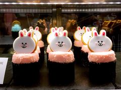 -LINE FRIENDS Garosu-gil Flagship Store