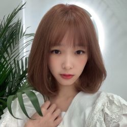 -AYO SALON