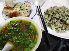 咖喱牛肉汤-舒蔡记生煎菜饭(云南中路店)