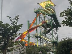 -汤山欢乐水世界