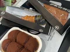 -HOT CRUSH趁热集合·现烤面包(环球港店)