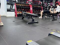 -坚果健身24小时工作室(定西路店)