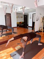 -Yvon yoga 瑜伽·精准体态管理中心
