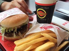 -FATBURGER 特富客汉堡(外交公寓店)