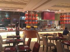 -咖啡苑自助餐厅·中国大饭店
