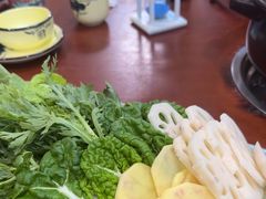 -菌之家·专业纯野生菌火锅·特色炒菌