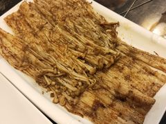 -郑贵初烧烤·烤凤爪的发明者(王家湾店)