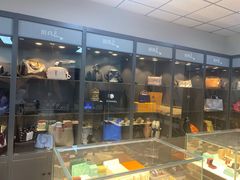 -用真奢侈品名表名包回收中心(朝阳万达店)