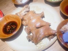 -先启半步颠小酒馆(常熟万达广场店)